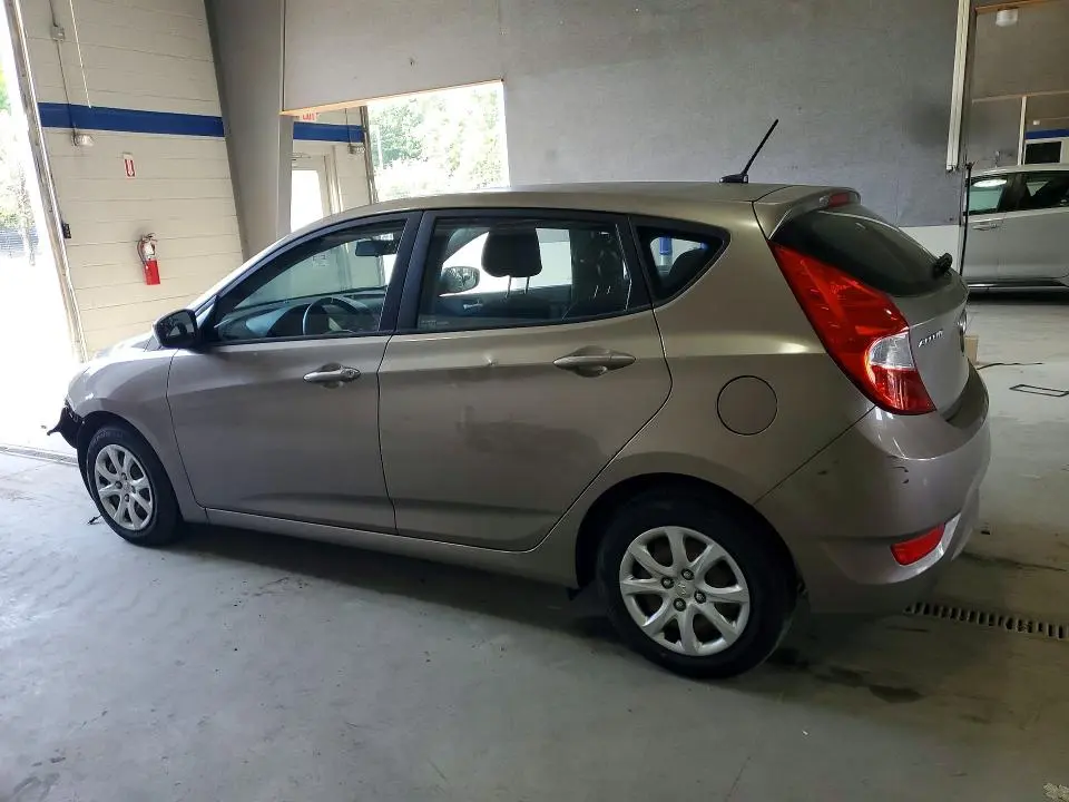 2014 HYUNDAI ACCENT GS  