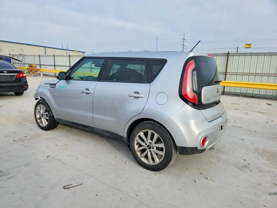 2019 KIA SOUL +  
