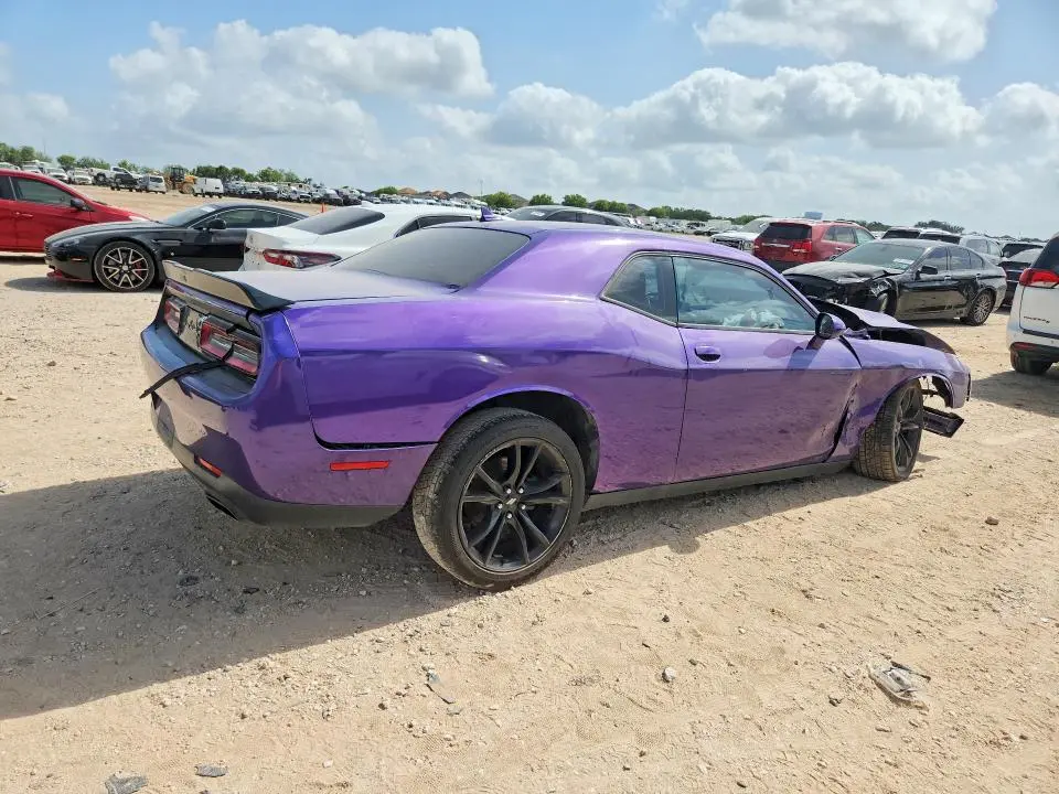 2018 DODGE CHALLENGER SXT  