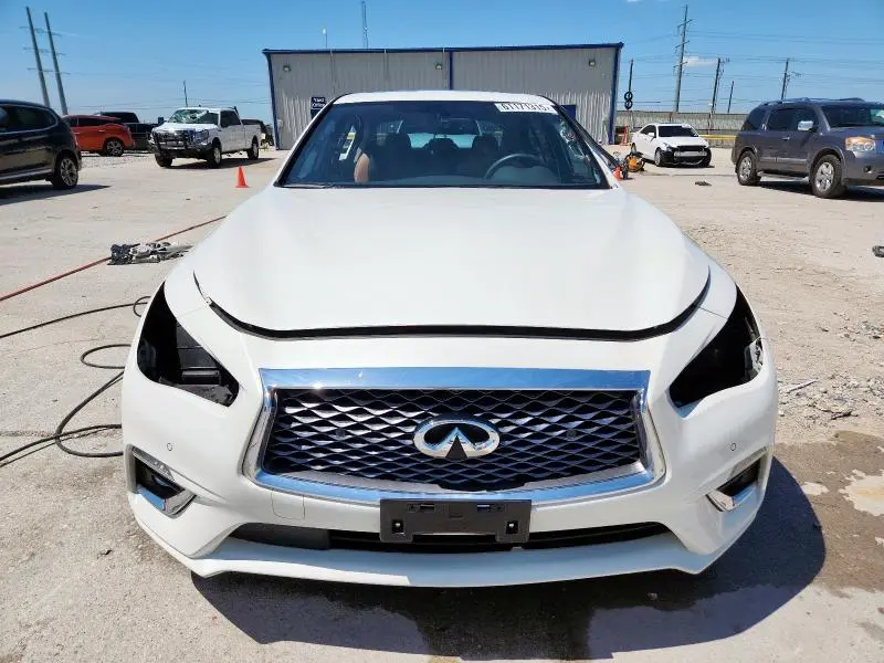 2024 INFINITI Q50 LUXE  