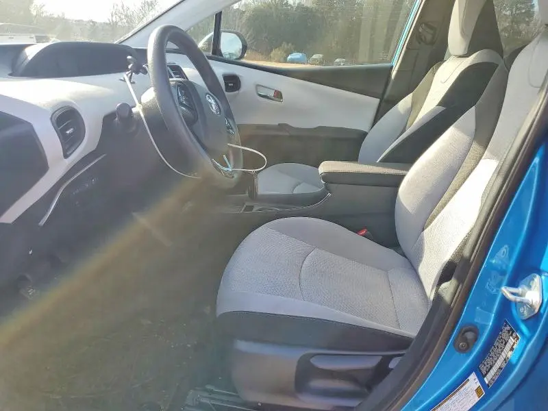 2020 TOYOTA PRIUS LE AWD-E  