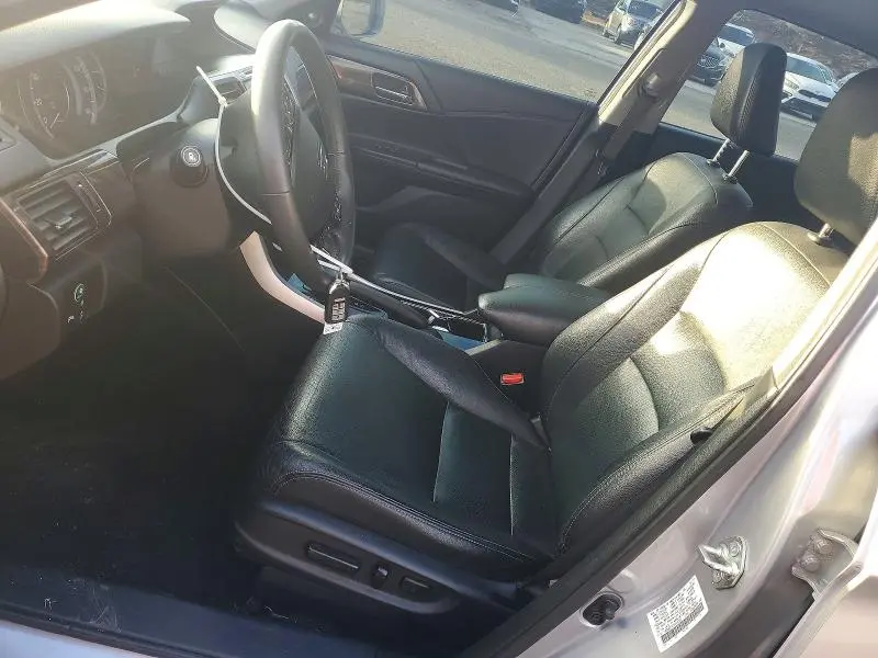 2017 HONDA ACCORD TOURING  