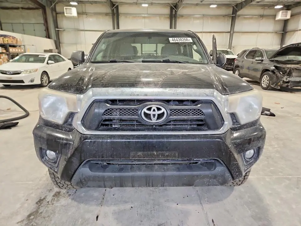 2015 TOYOTA TACOMA V6  