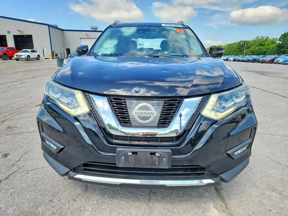 2017 NISSAN ROGUE SL  