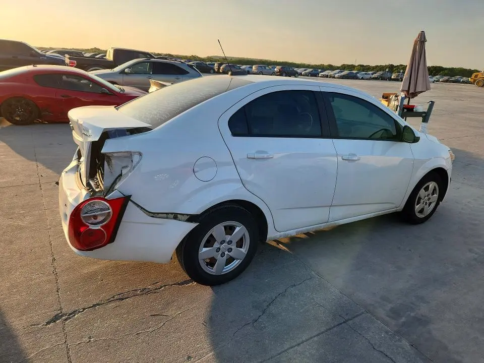 2016 CHEVROLET SONIC LS  