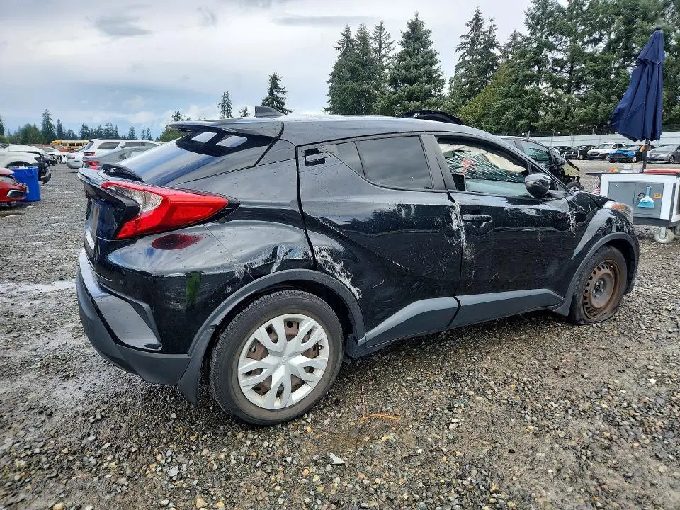 2019 TOYOTA C-HR LE  