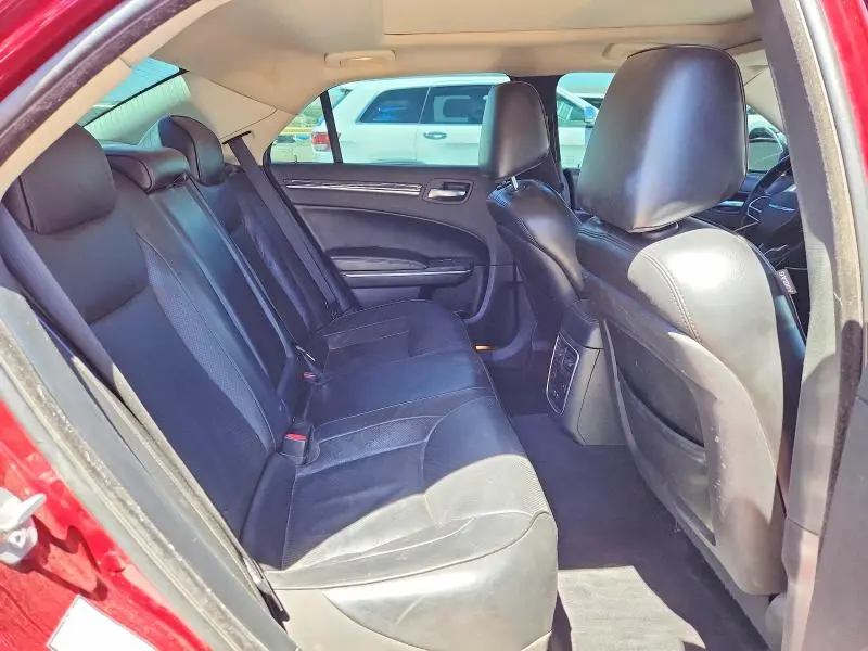 2019 CHRYSLER 300 LIMITED  