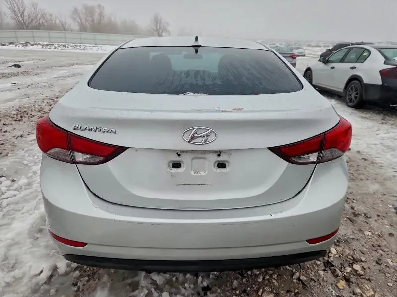 2015 HYUNDAI ELANTRA SE  