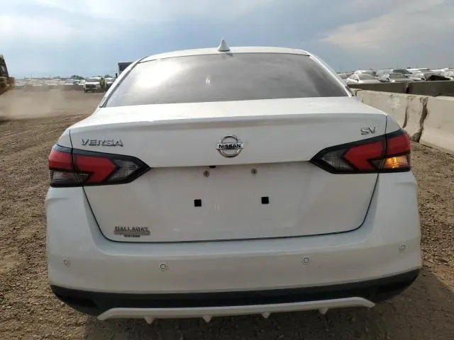 2020 NISSAN VERSA SV