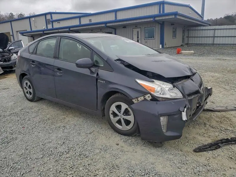 2014 TOYOTA PRIUS   