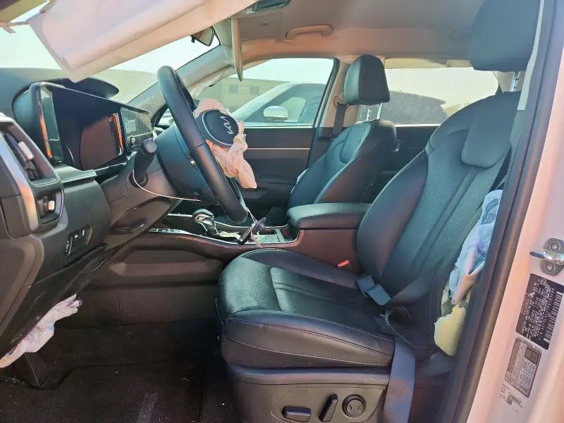 2023 KIA SORENTO S