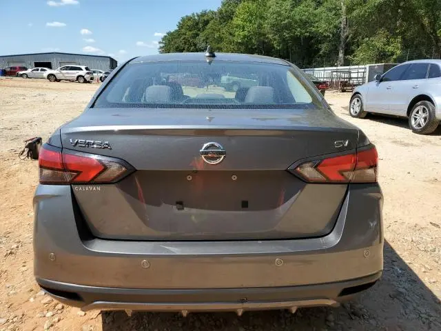 2021 NISSAN VERSA SV  