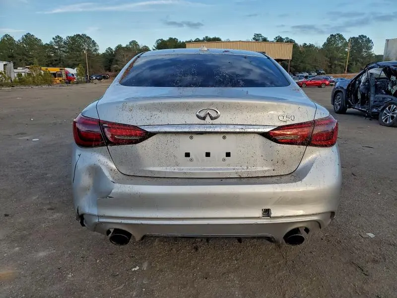 2018 INFINITI Q50 LUXE  
