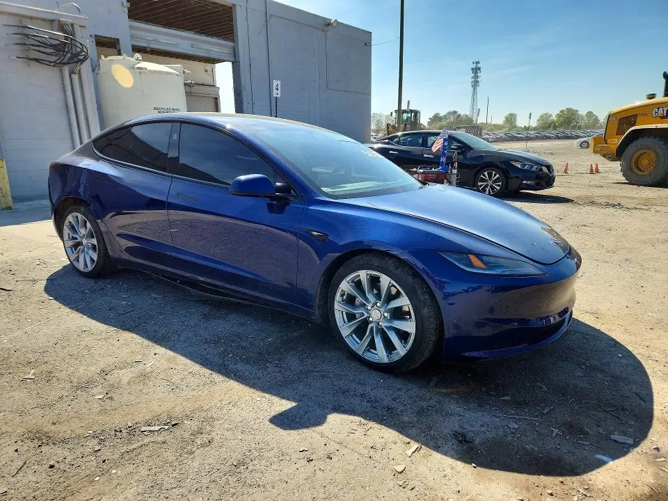 2025 TESLA MODEL 3   