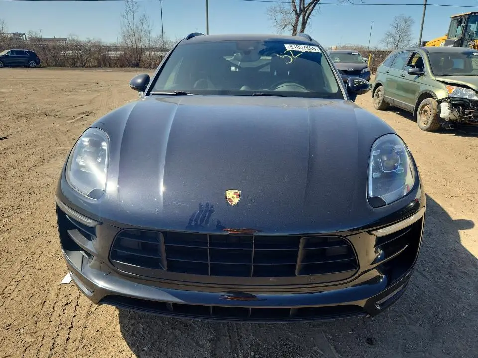 2018 PORSCHE MACAN GTS  