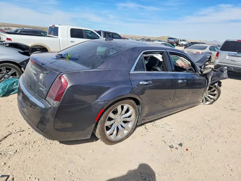 2017 CHRYSLER 300C   