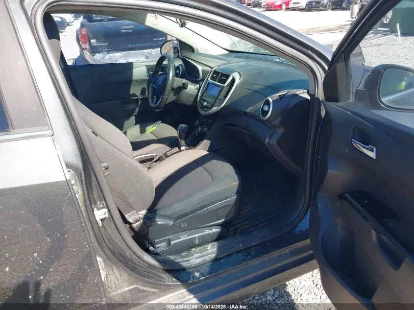 2017 CHEVROLET SONIC LT AUTO