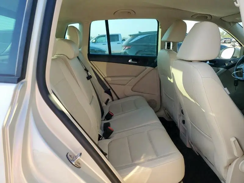 2014 VOLKSWAGEN TIGUAN S