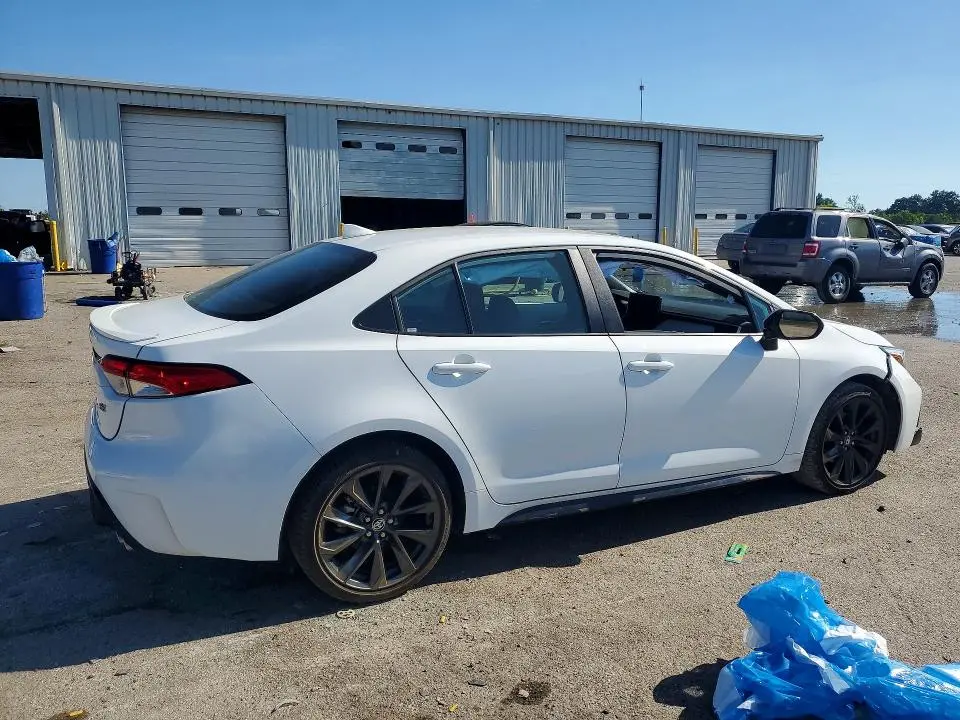 2025 TOYOTA COROLLA SE  