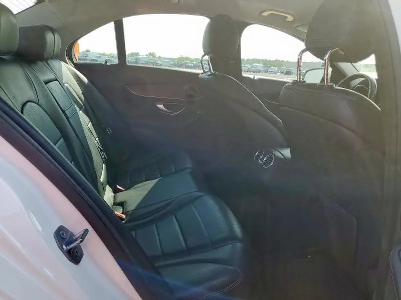 2016 MERCEDES-BENZ C 300  