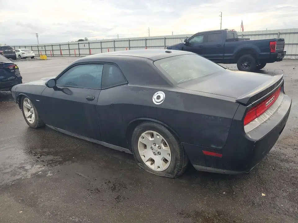2014 DODGE CHALLENGER SXT  