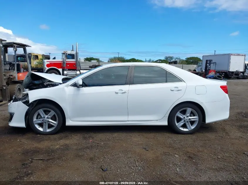 2014 TOYOTA CAMRY SE/SE SPORT