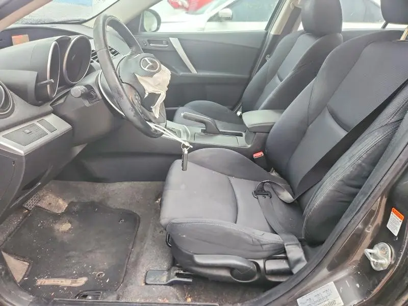 2010 MAZDA 3 S  
