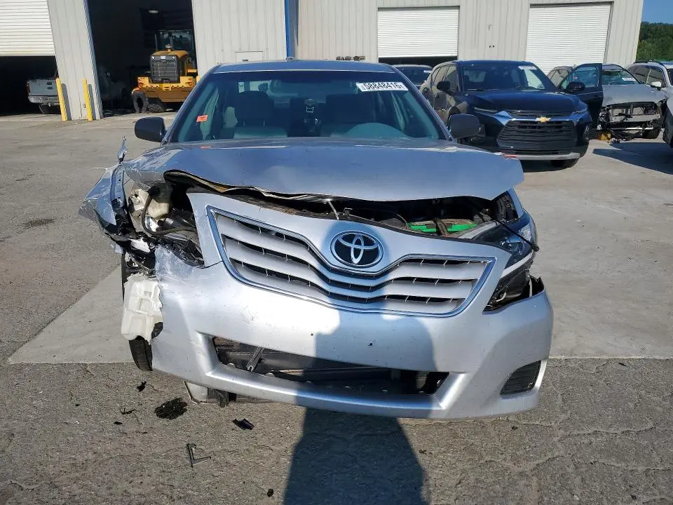 2010 TOYOTA CAMRY LE  