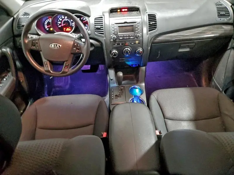 2012 KIA SORENTO BASE  