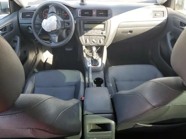 2011 VOLKSWAGEN JETTA SE  