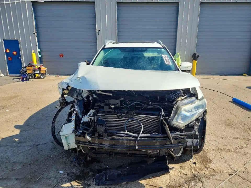 2014 NISSAN ROGUE SL  