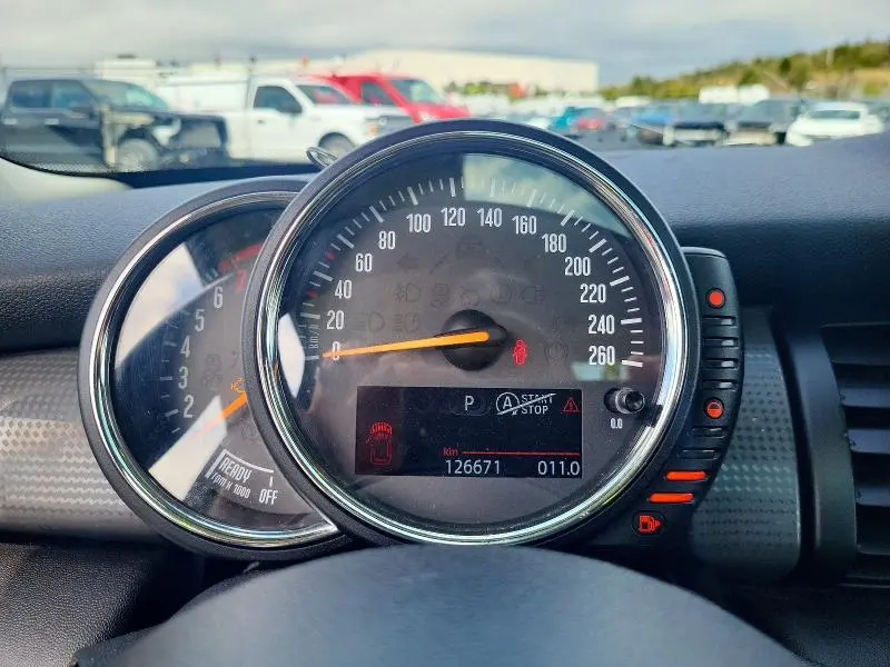 2016 MINI COOPER   