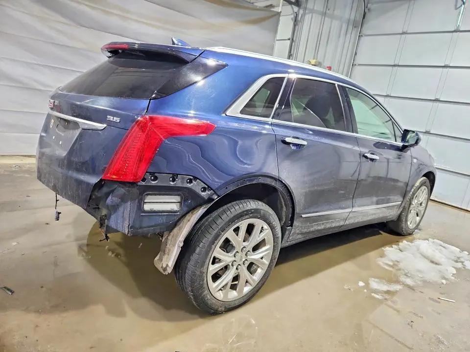 2017 CADILLAC XT5 LUXURY  