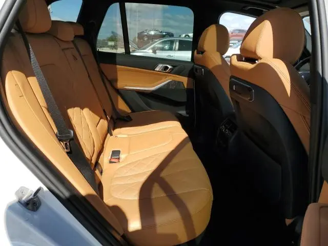 2025 BMW X5 XDRIVE50E  