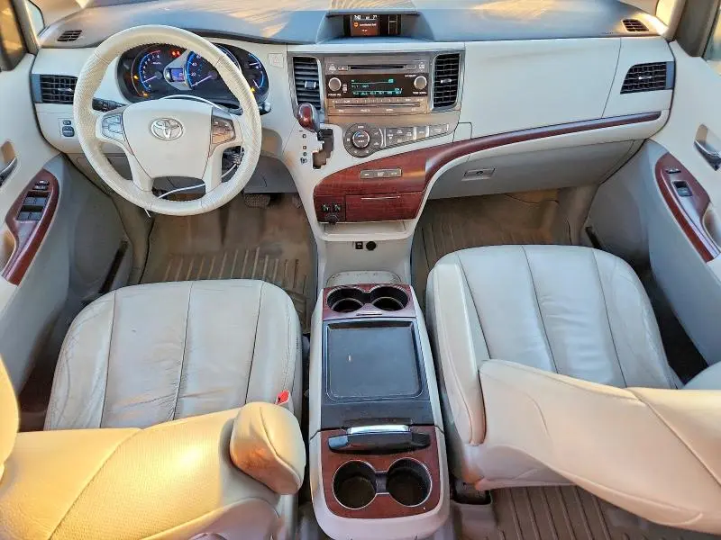 2011 TOYOTA SIENNA XLE 8-PASSENGER  