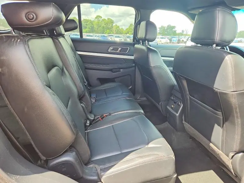 2016 FORD EXPLORER XLT  
