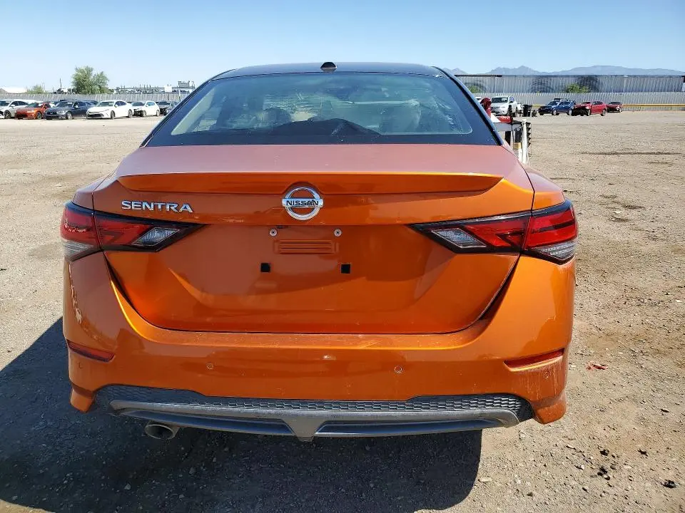 2022 NISSAN SENTRA SR  