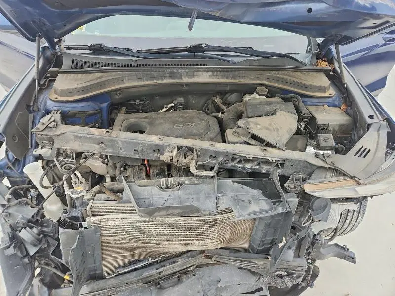 2019 HYUNDAI SANTA FE SE  