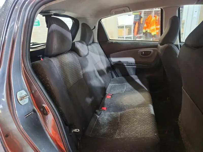2017 TOYOTA YARIS 5-DOOR L FLEET  