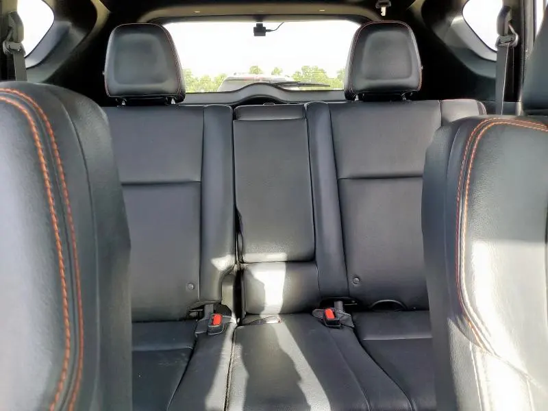 2018 TOYOTA RAV4 SE  