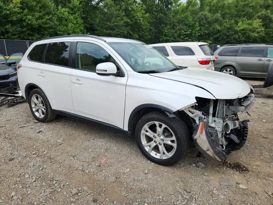 2015 MITSUBISHI OUTLANDER SE  