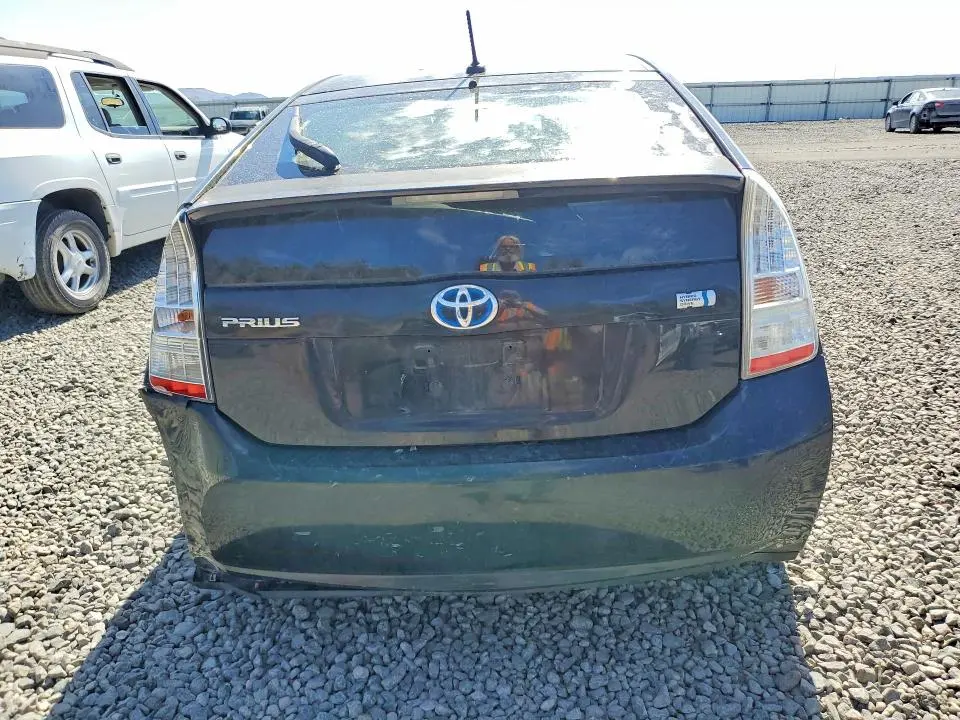2011 TOYOTA PRIUS TWO  