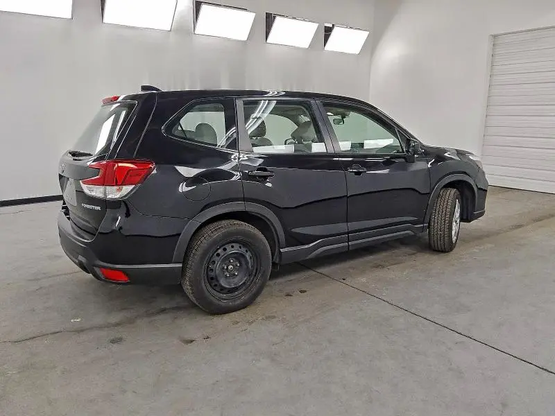 2021 SUBARU FORESTER   