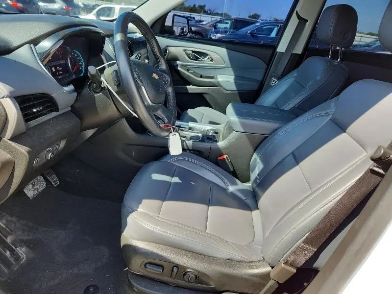 2020 CHEVROLET TRAVERSE LT  