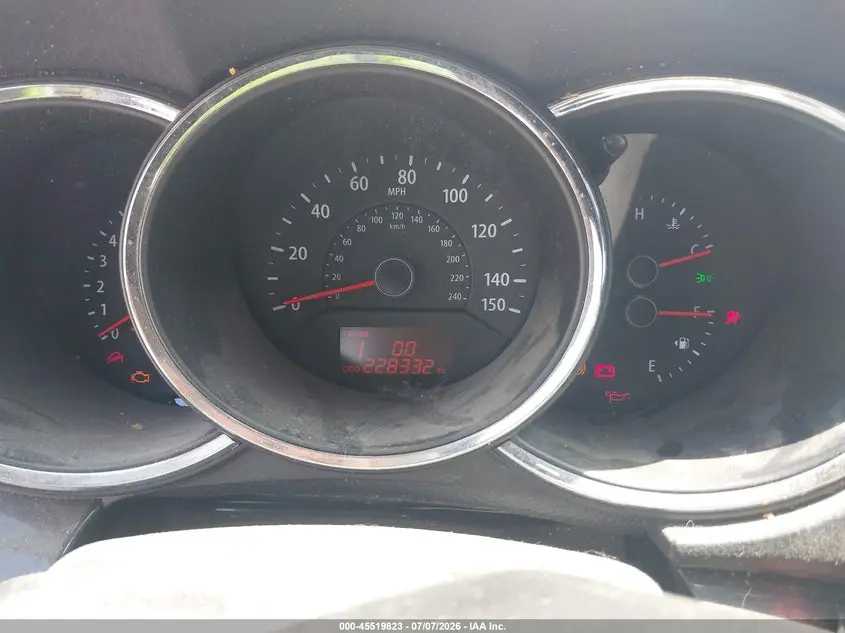 2012 KIA SORENTO LX