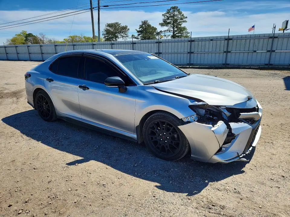 2019 TOYOTA CAMRY XSE V6  