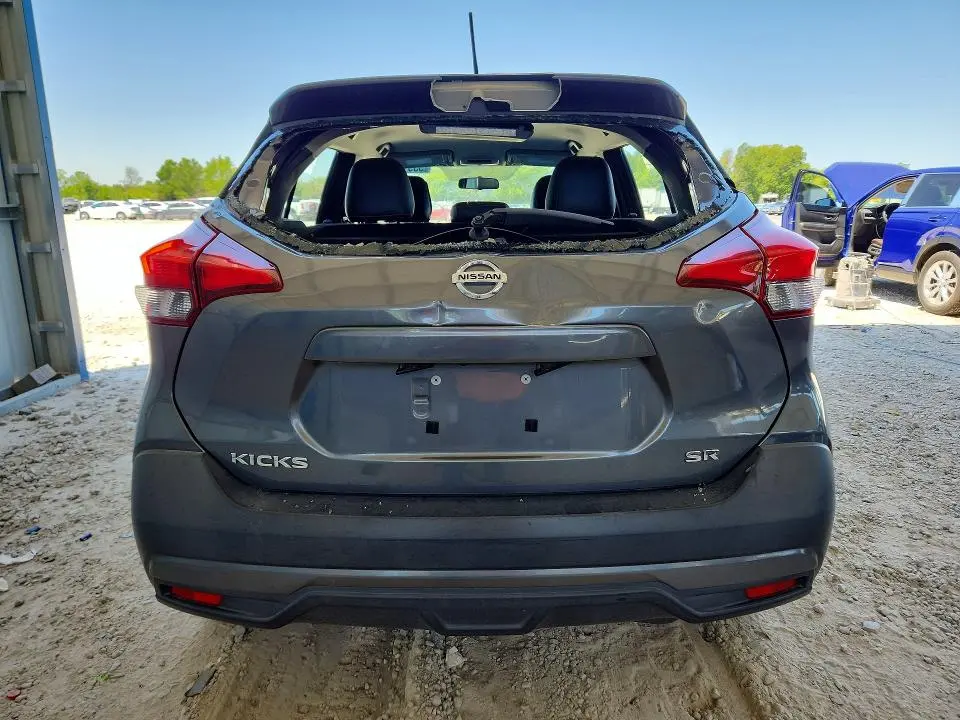 2019 NISSAN KICKS SR  