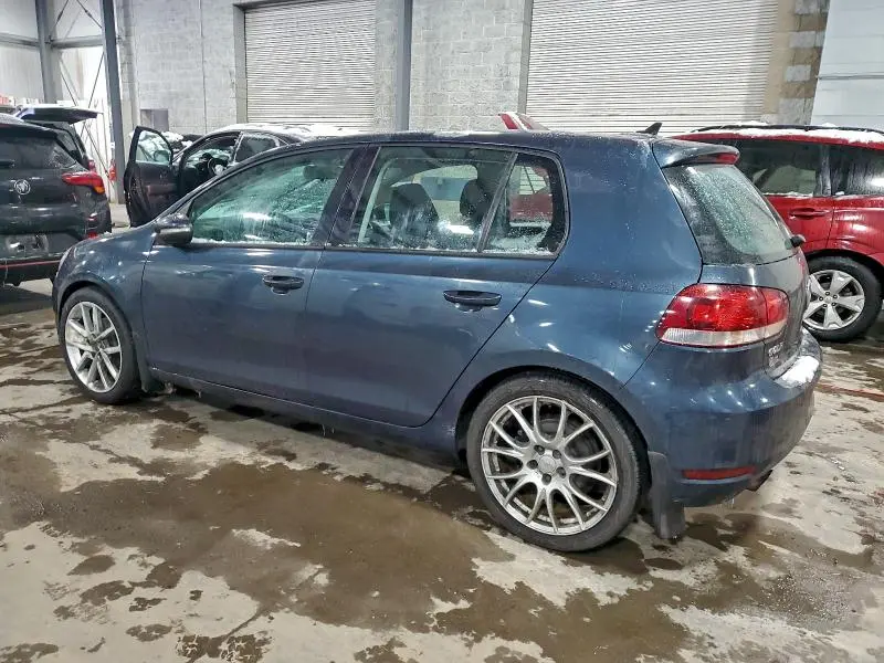 2011 VOLKSWAGEN GOLF   