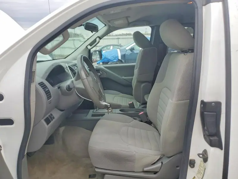 2012 NISSAN FRONTIER S  