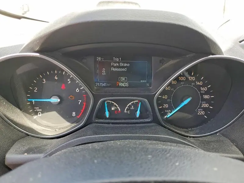 2017 FORD ESCAPE SE  